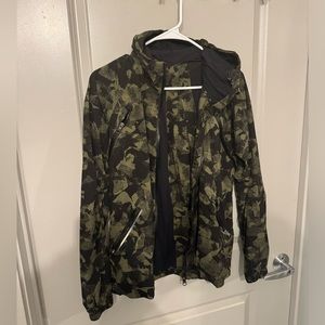 Lululemon Like New Camo Windbreaker